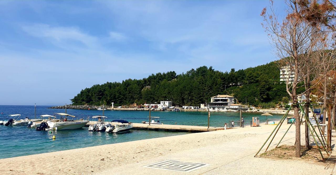 Philoxenia Guest House Himare Exteriör bild