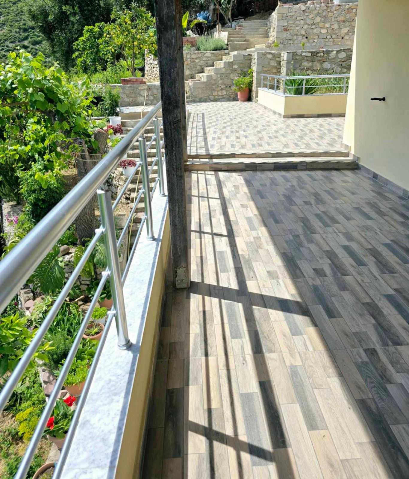 Philoxenia Guest House Himare Exteriör bild